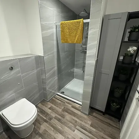 Stylish Leeds City Apartment Exterior photo